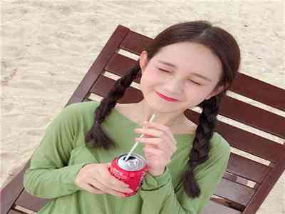 免费看美女裸体的软件:揭秘：2023年最受欢迎的免费看美女裸体软件排行榜 